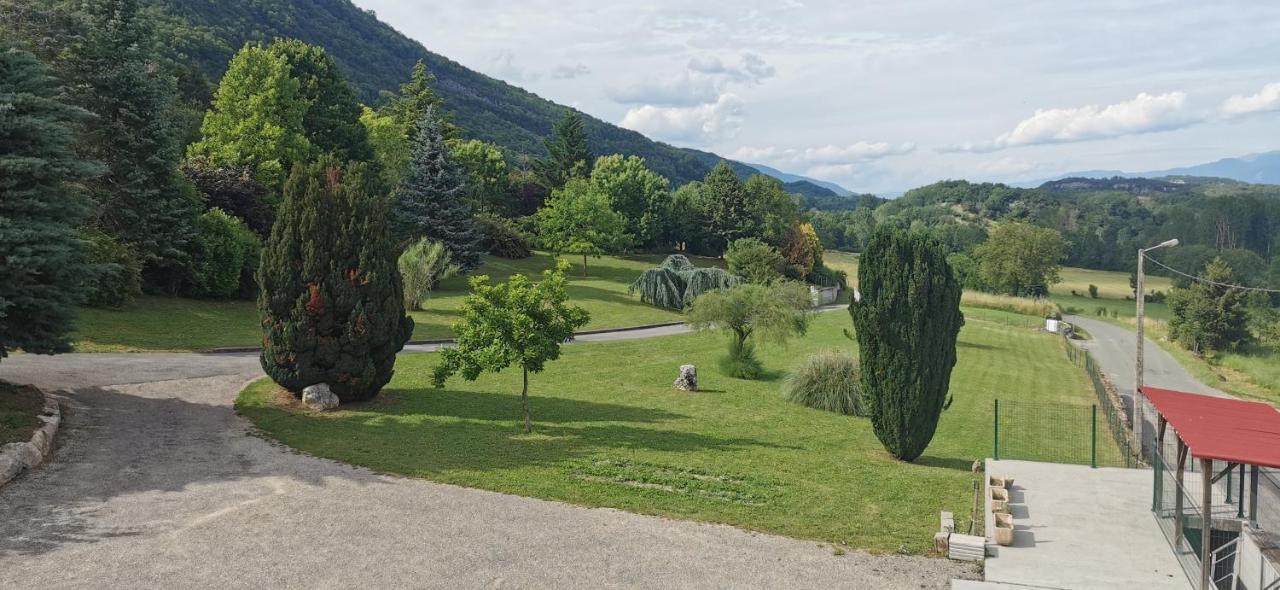 Gite Les 3 Lacs Chez Nath Ambleon Екстер'єр фото